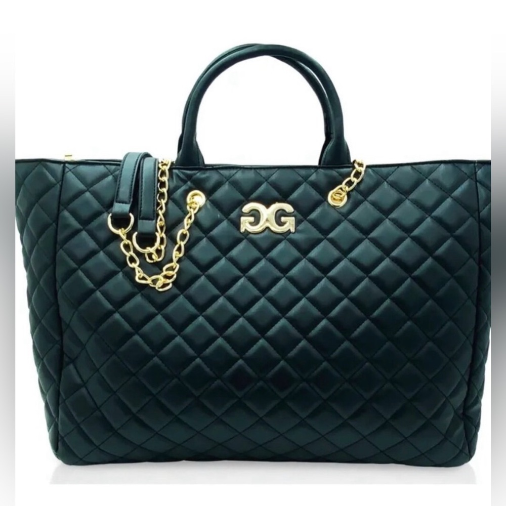 Gilda Paris NWT Large Quilted Tote Full of Luxe Overnight Essentials MSRP $250 - Picture 4 of 4